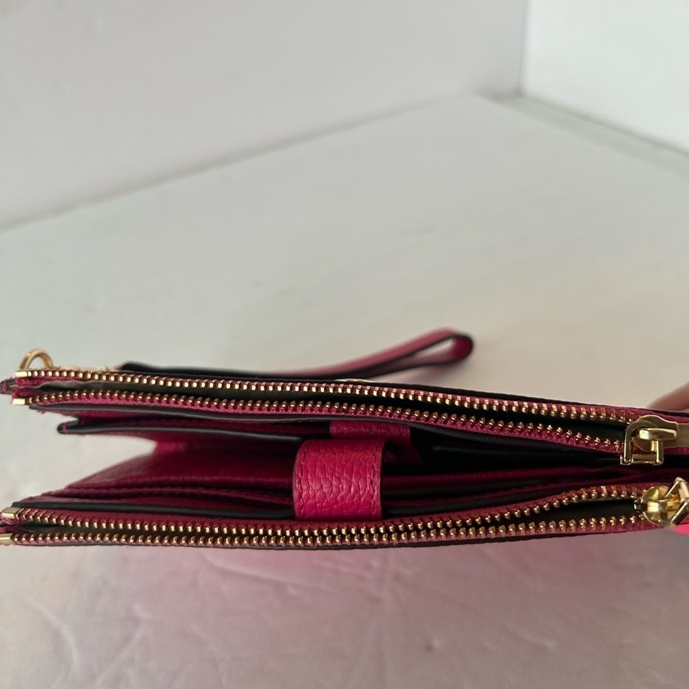 Michael Kors NWOT Fuchsia Leather Double Zip Wristlet Wallet - Picture 4 of 5